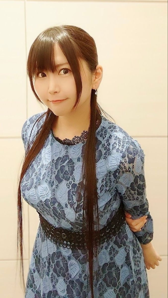小岩井ことりの胸やスタイルが話題！推定カップと美の秘訣を徹底解説