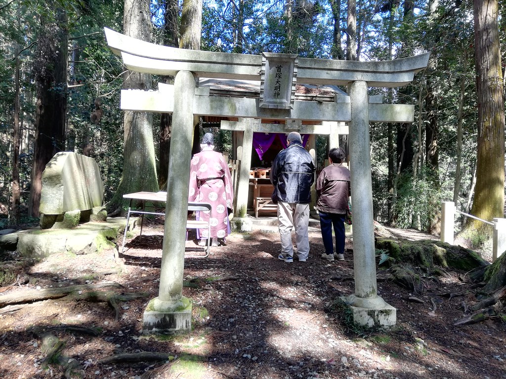 酒呑童子の首塚と老ノ坂峠の怪異！鬼退治の歴史と祟りの真相【2026】