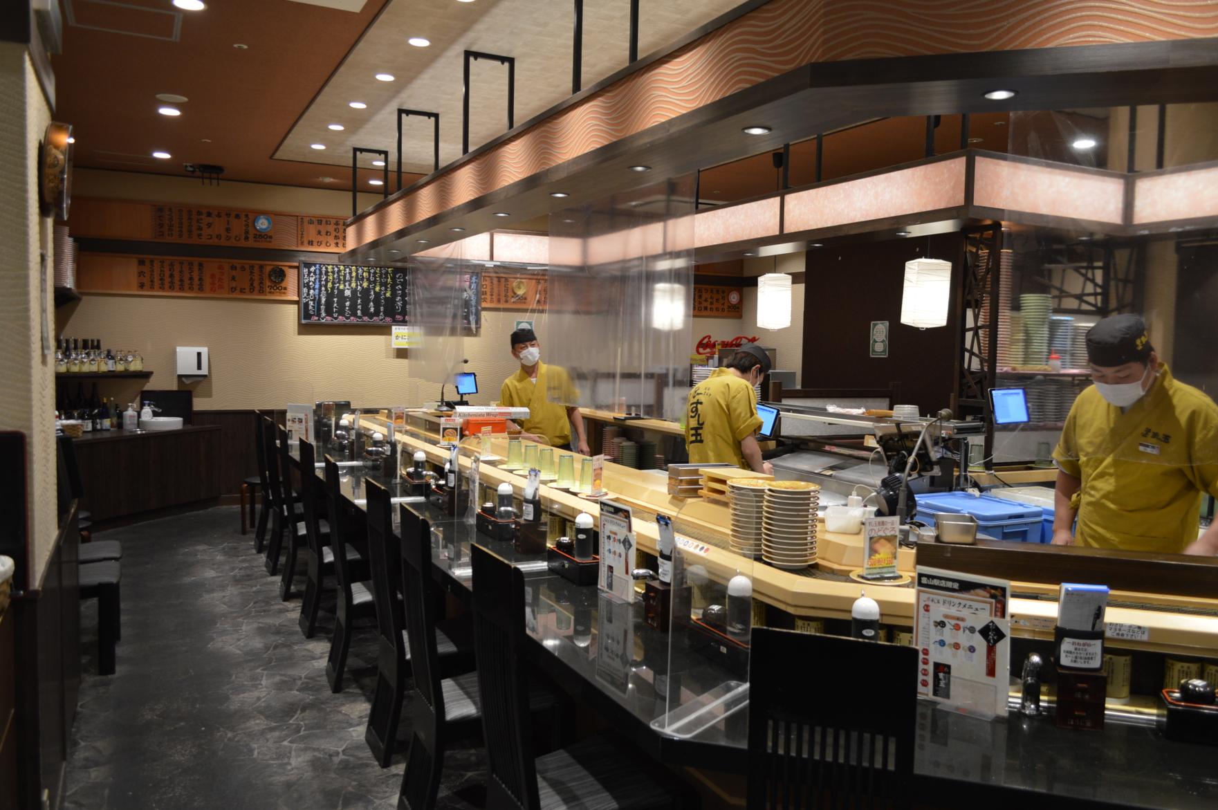富山「すし玉」徹底解剖！駅店と掛尾店の違い・混雑回避と名物ネタの真価