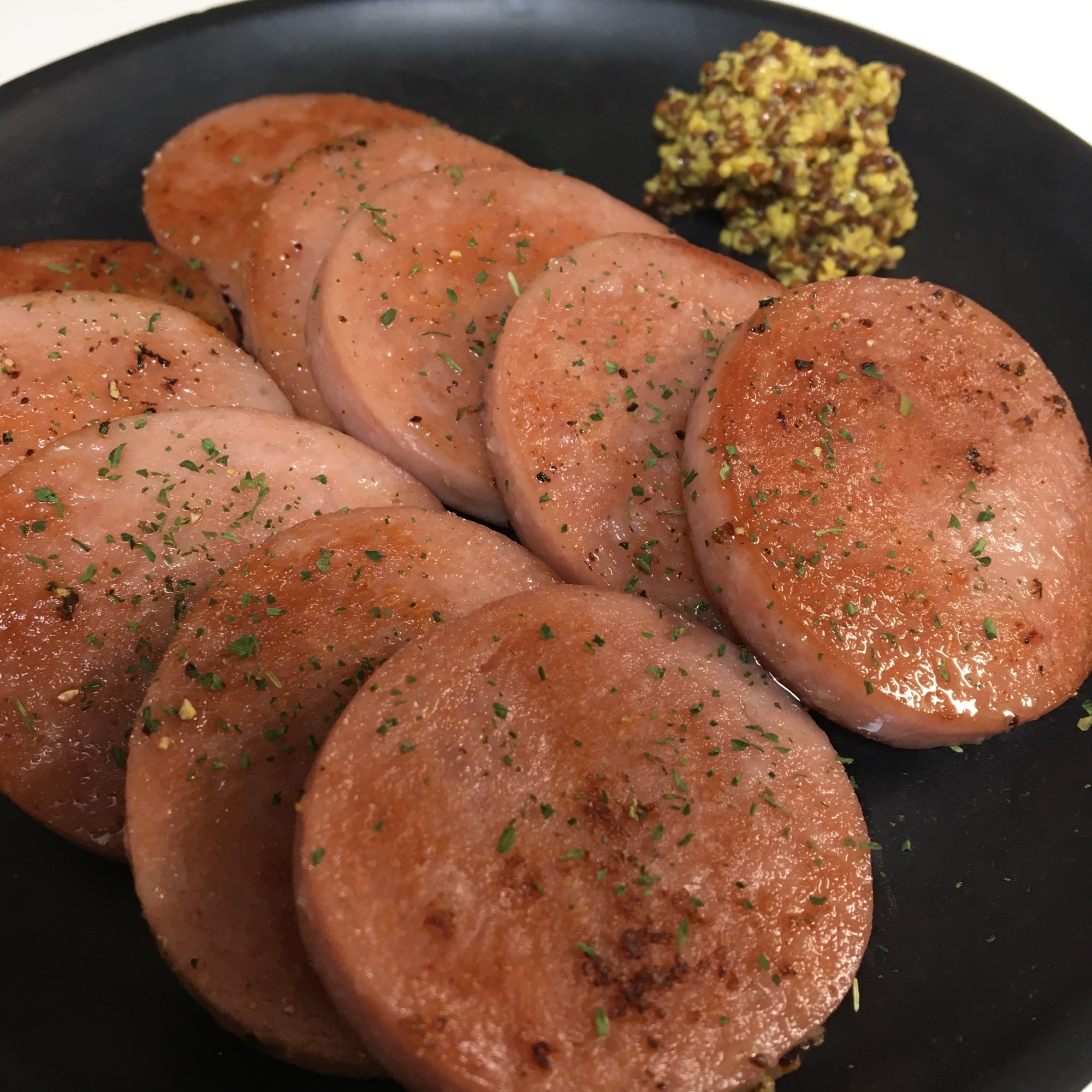 ボロニアソーセージの美味しい食べ方完全ガイド！絶品レシピと保存法