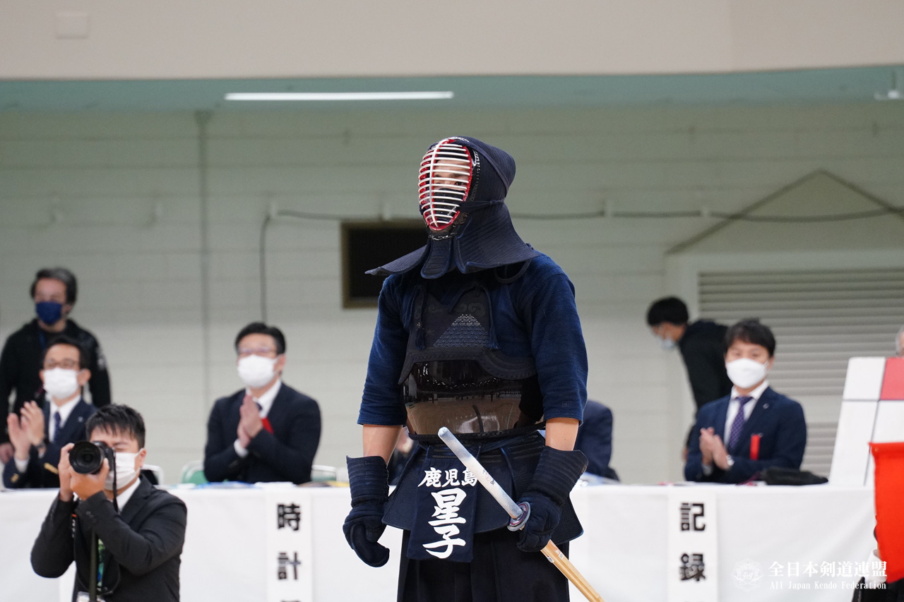 剣道袴のたたみ方完全ガイド！ヒダ崩れを防ぐ紐の結び方と手入れの極意