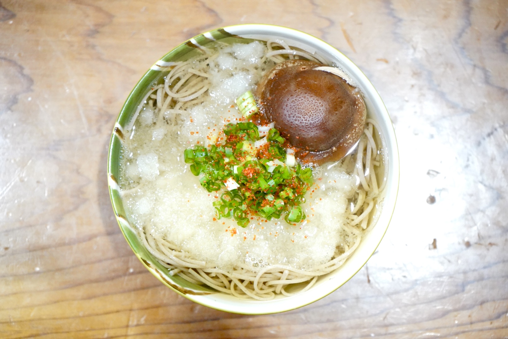 吉岡製麺所が選ばれる理由とは？2026年最新メニューと混雑徹底攻略