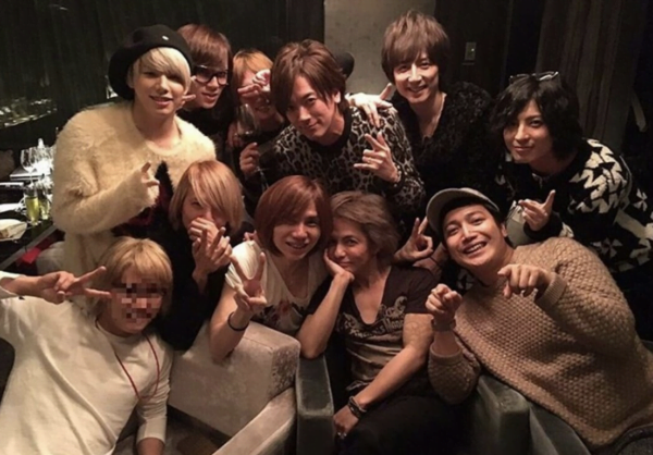 Hydeの謎めく私生活！妻・大石恵との現在やロサンゼルス自宅の全貌