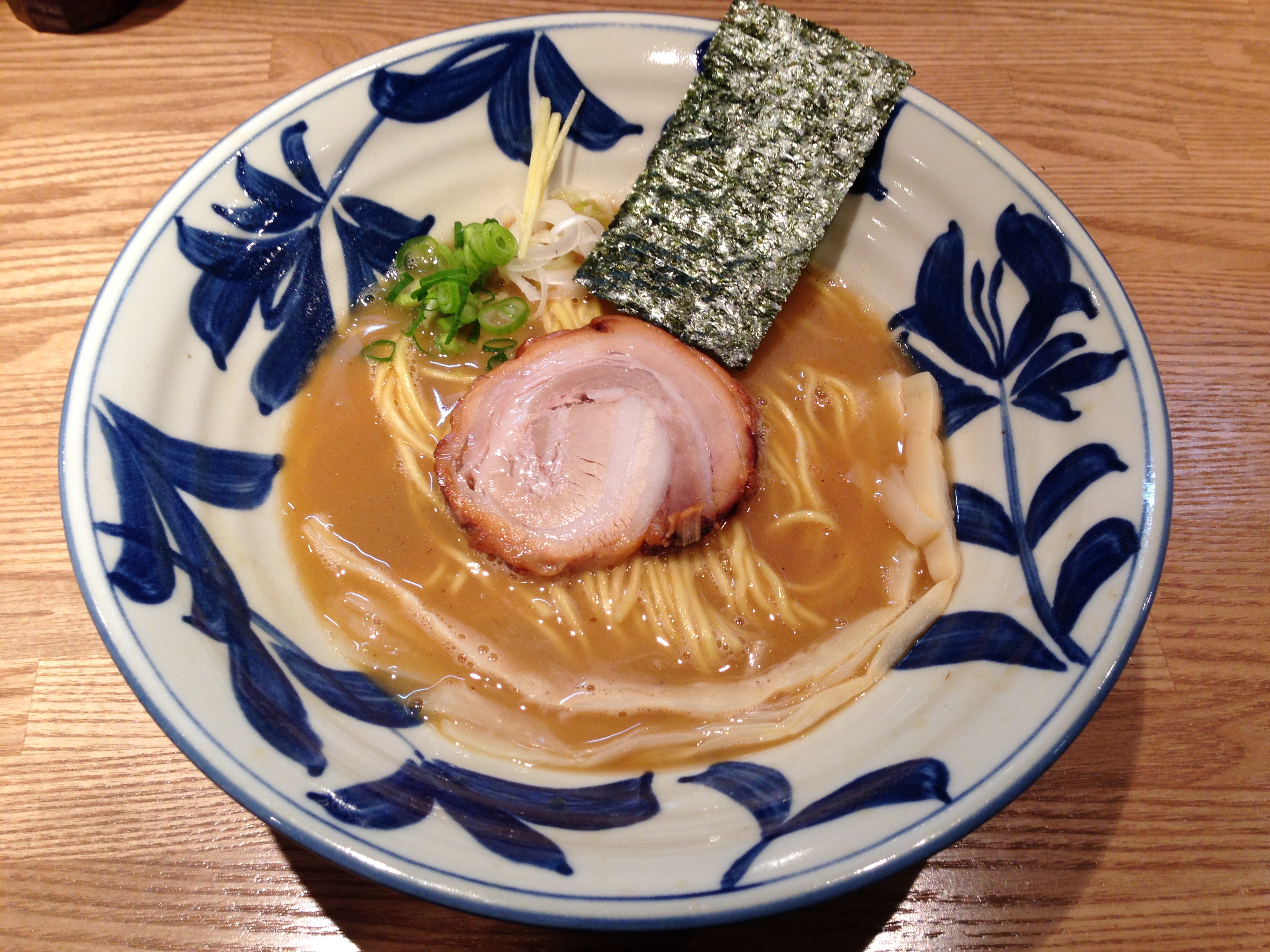 渋谷の名店「麺屋ぬかじ」徹底解剖！濃厚魚介豚骨と無料Tkgの真実