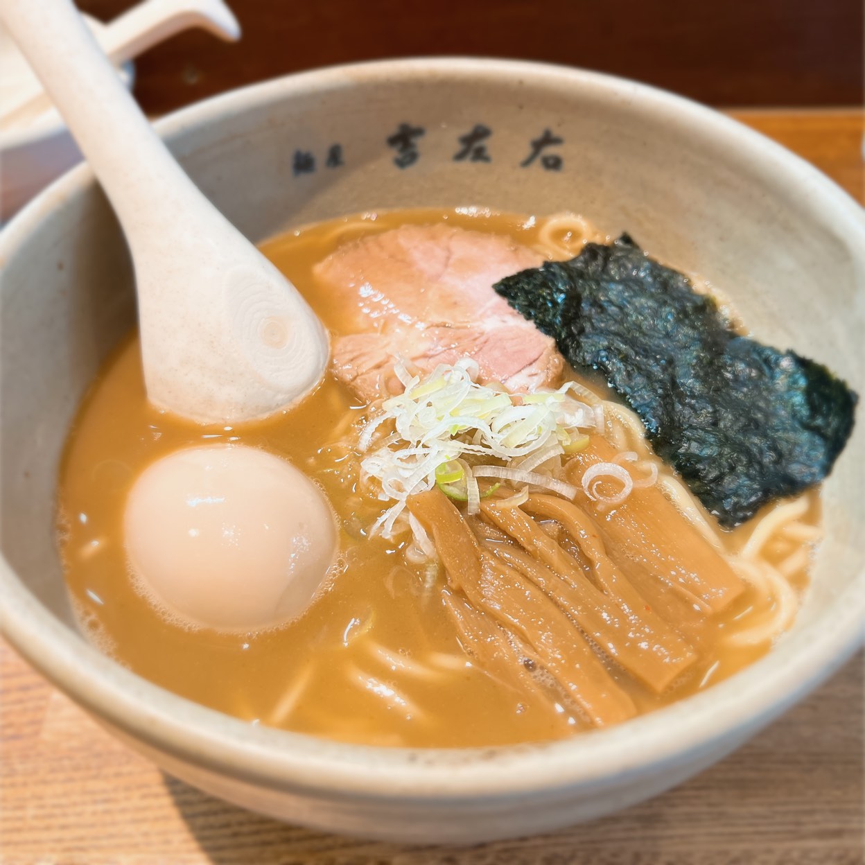 麺屋吉左右の神接客と至高の一杯｜2026年待ち時間＆ルール完全解説