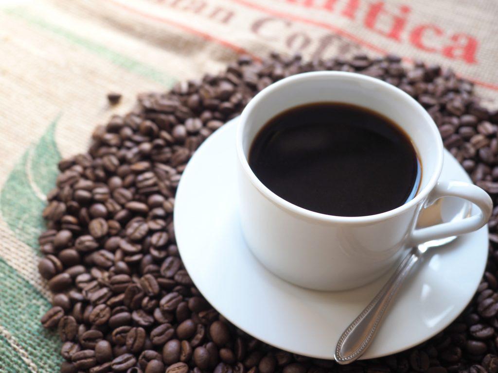 コーヒーでお腹が痛くなる原因と即効対処法｜胃に優しい選び方解説