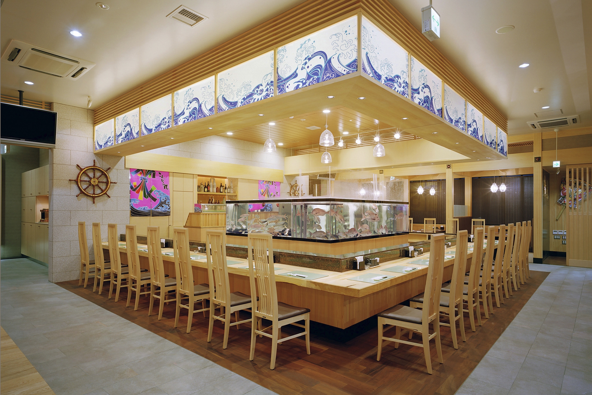 こんぴら丸谷山本店を行列取材！自社漁船ランチと海鮮丼の真価