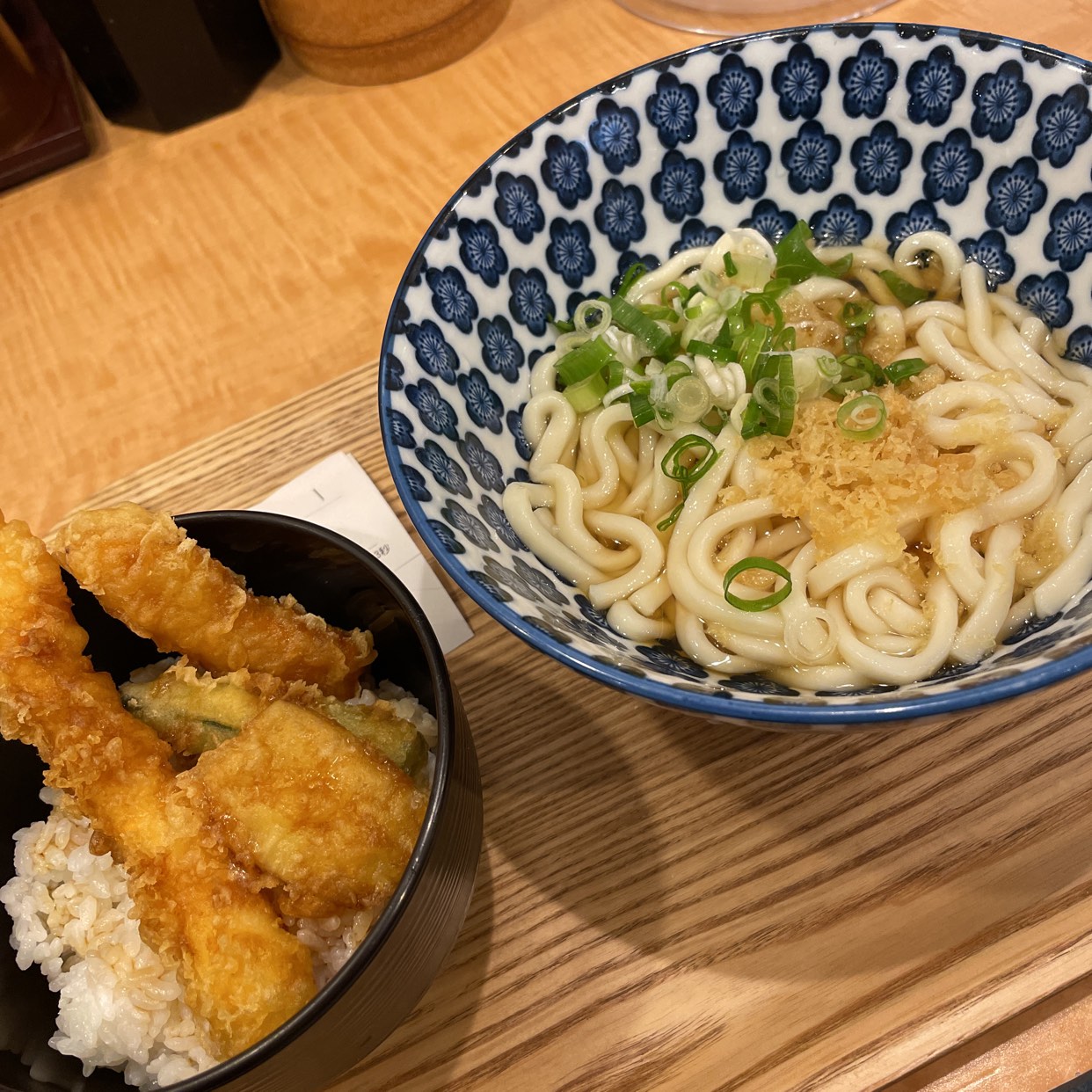 うどんのそうまや評判と混雑状況は？話題の真相と名物メニュー徹底調査