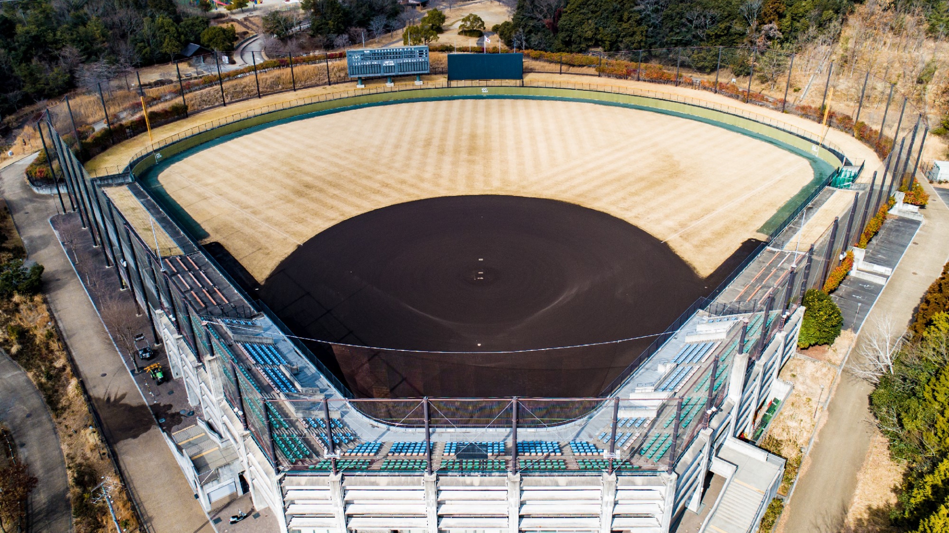 高槻・萩谷総合運動公園で遊ぶ決定打！大型遊具と駐車場混雑の罠