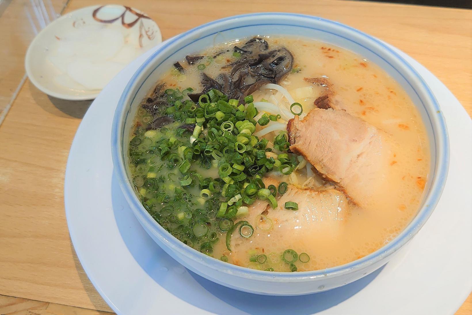 天文館・ラーメン小金太を徹底解剖！名物チャーハンと行列の真相