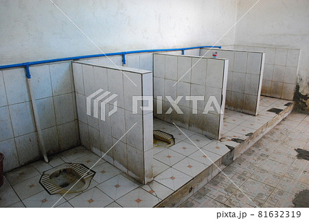 中国のトイレ盗撮犯罪の真相と手口！旅行・出張時に身を守る自衛策