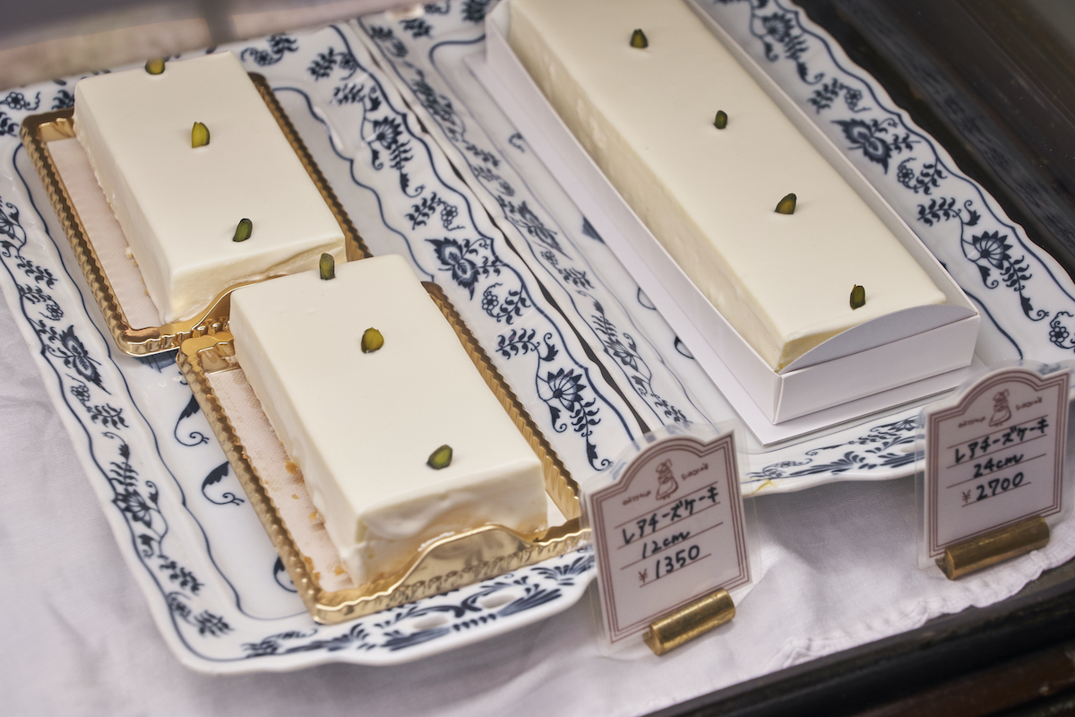 赤坂しろたえのレアチーズケーキはなぜ別格か？行列の真相と予約攻略