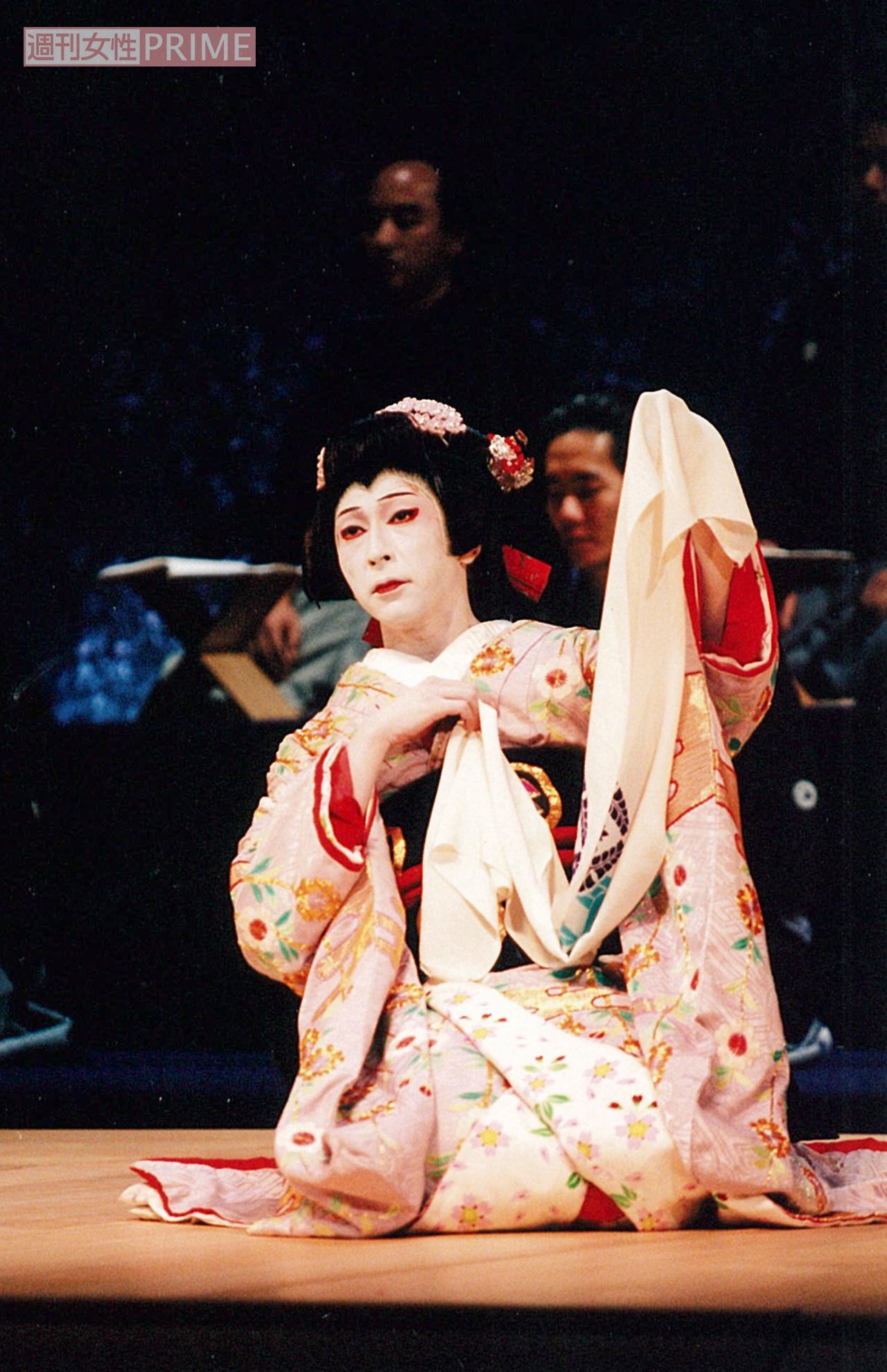 篠井英介の若い頃が美しすぎる！女形としての原点と貴重な過去写真