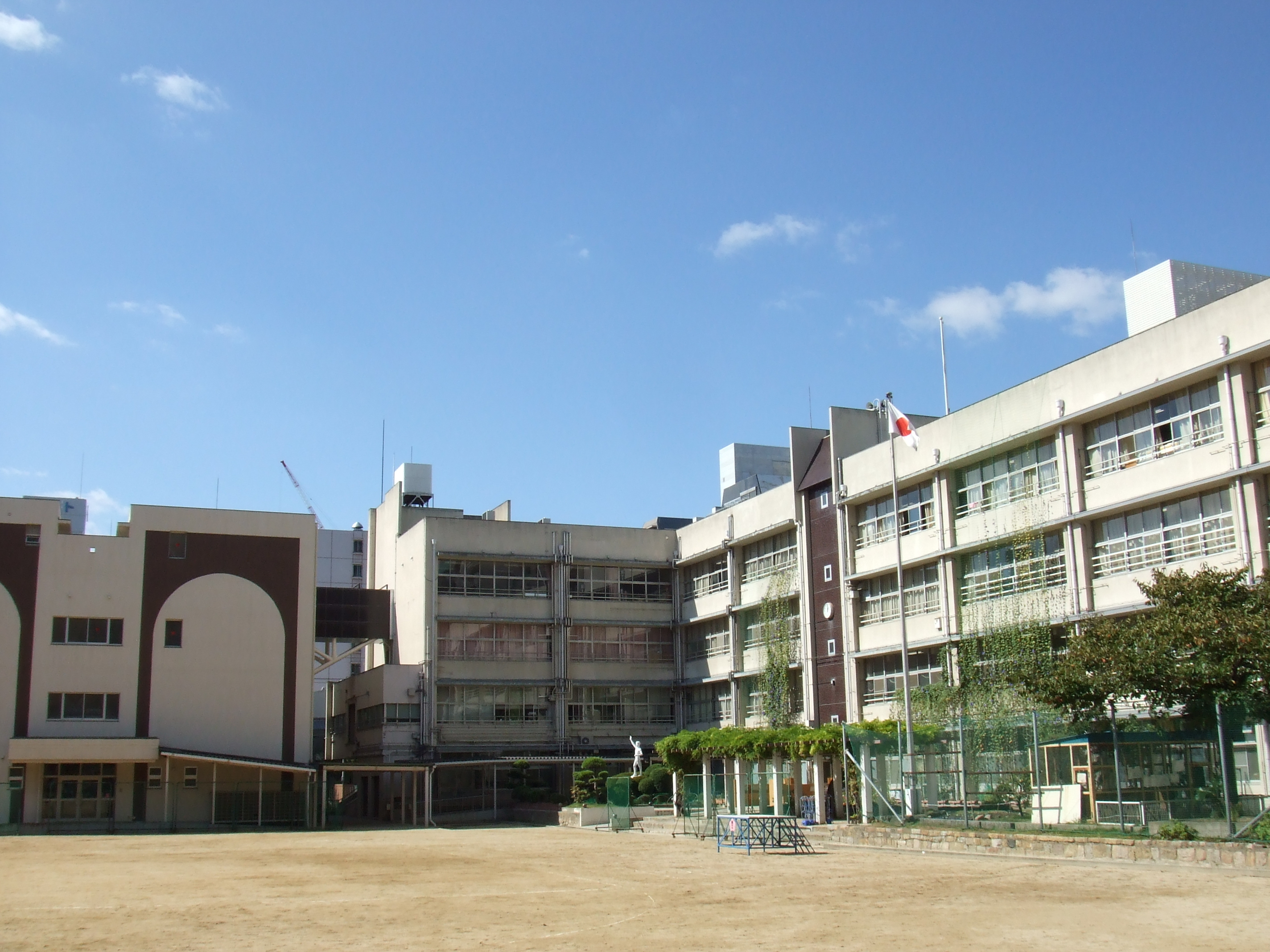 大阪市立南大江小学校のリアルな評判は？タワマン急増と受験熱の真相