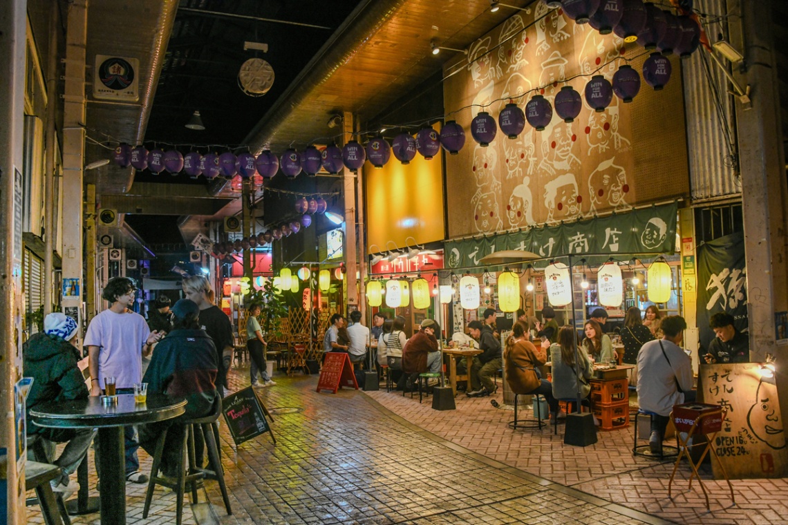 沖縄市の居酒屋おすすめ決定版！コザ・中の町の隠れ家と名店20選