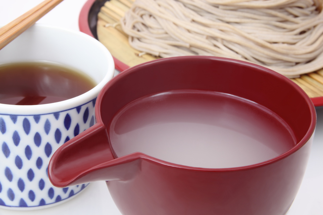 そば湯とは？飲む理由から驚きの栄養効果や作法まで徹底解説