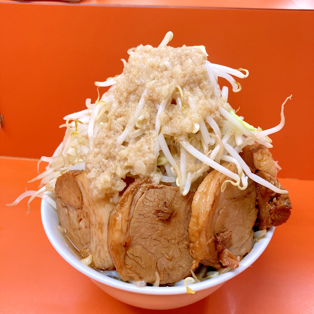暴豚製麺所の真相に迫る！2026年版コール手順と混雑・駐車場攻略