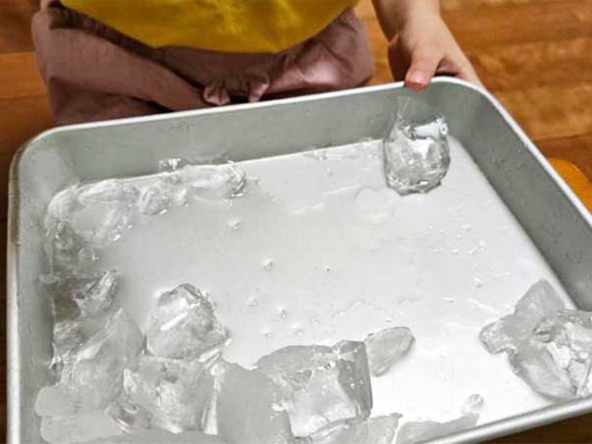 【道具なし】飛び散らない氷の砕き方！家で一瞬で作る簡単裏ワザ徹底解説