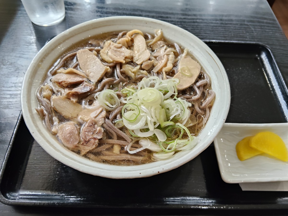 肉そばまるとの評判と混雑攻略！名物肉そばや朝ラーの真相を徹底解剖