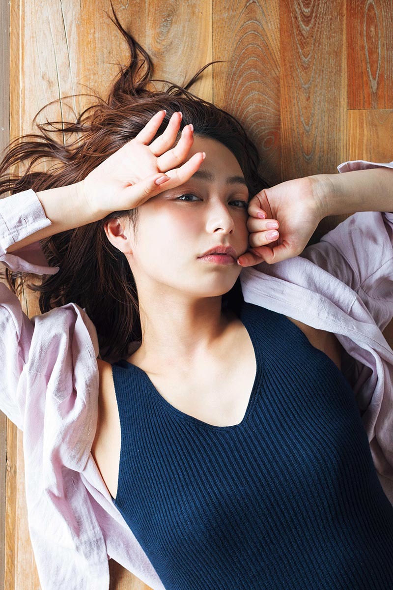 宇垣美里の写真集が今も愛される理由とは？『風を食べる』の魅力と現在