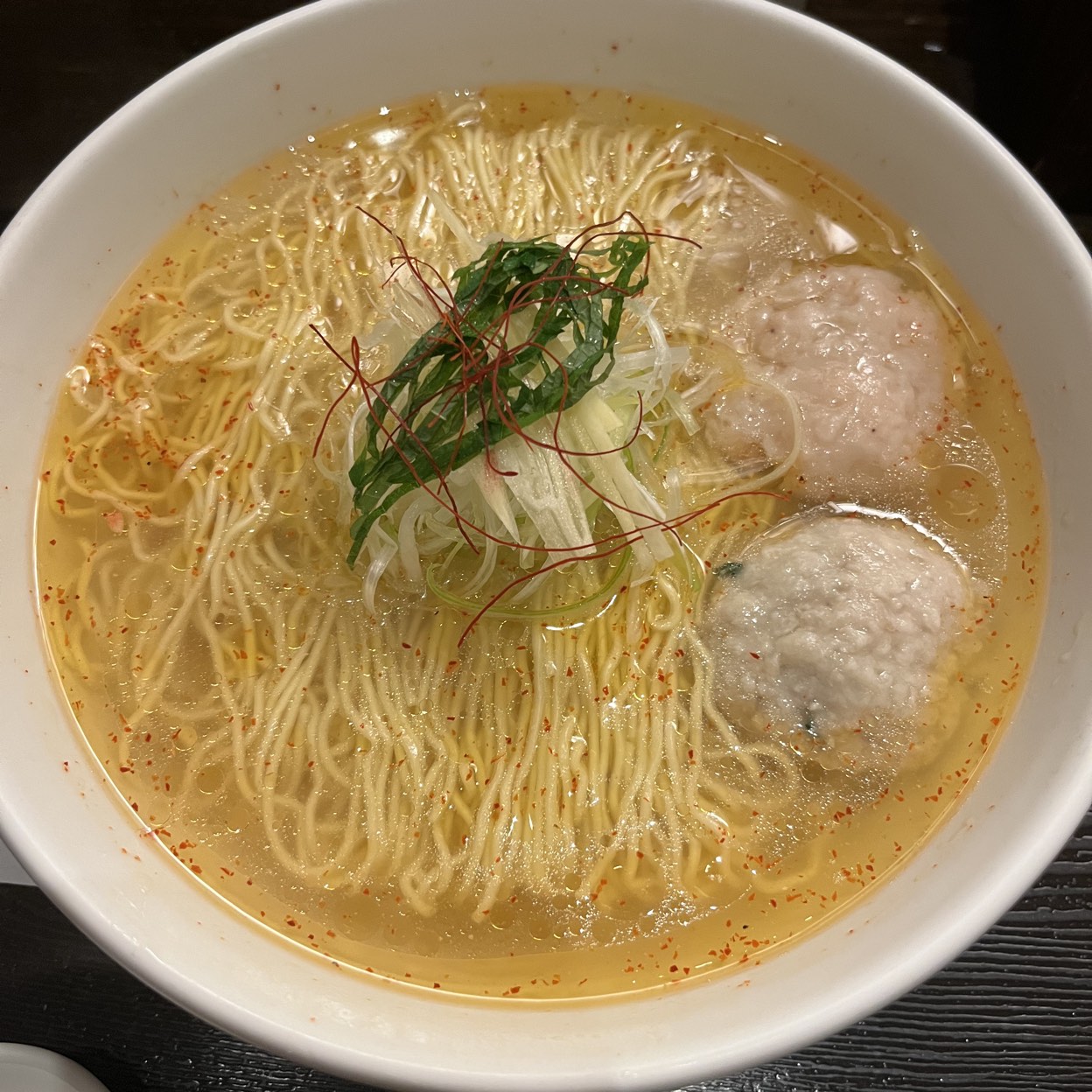 新宿・麺屋海神の行列の謎！極上あら炊き塩らぁめんと名物雑炊の真相