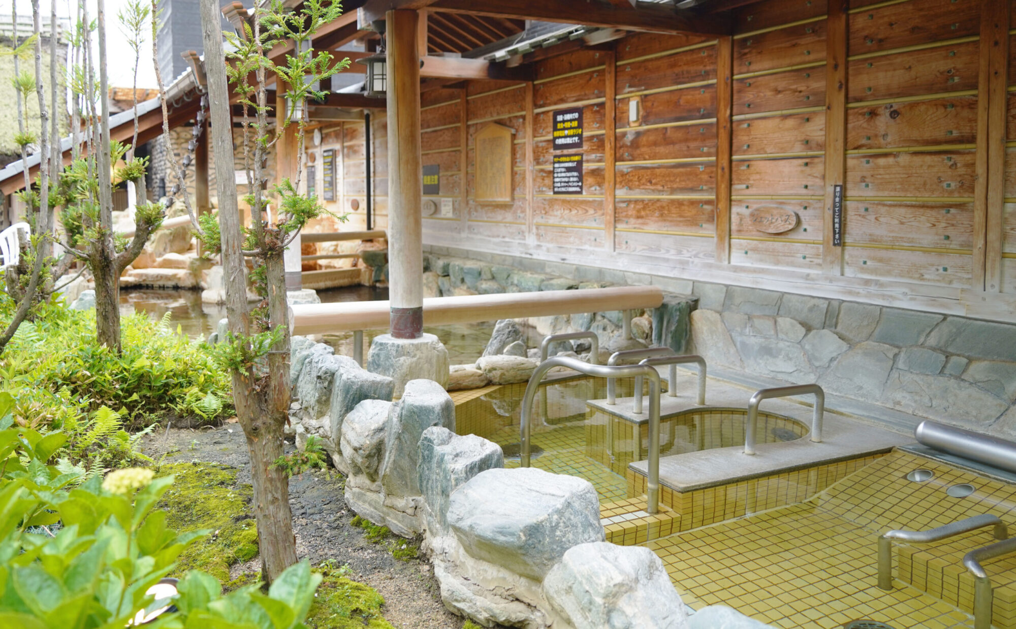 宝塚「名湯 宝乃湯」徹底解剖！有馬級の黄金泉とサウナの真相