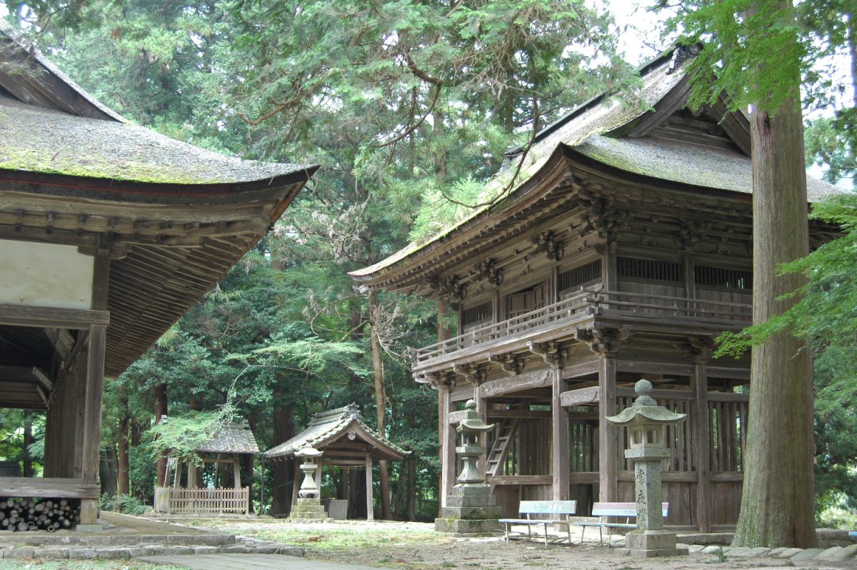 洲原神社はなぜ縁結びと安産で話題なのか？お砂の作法と白山信仰の真相