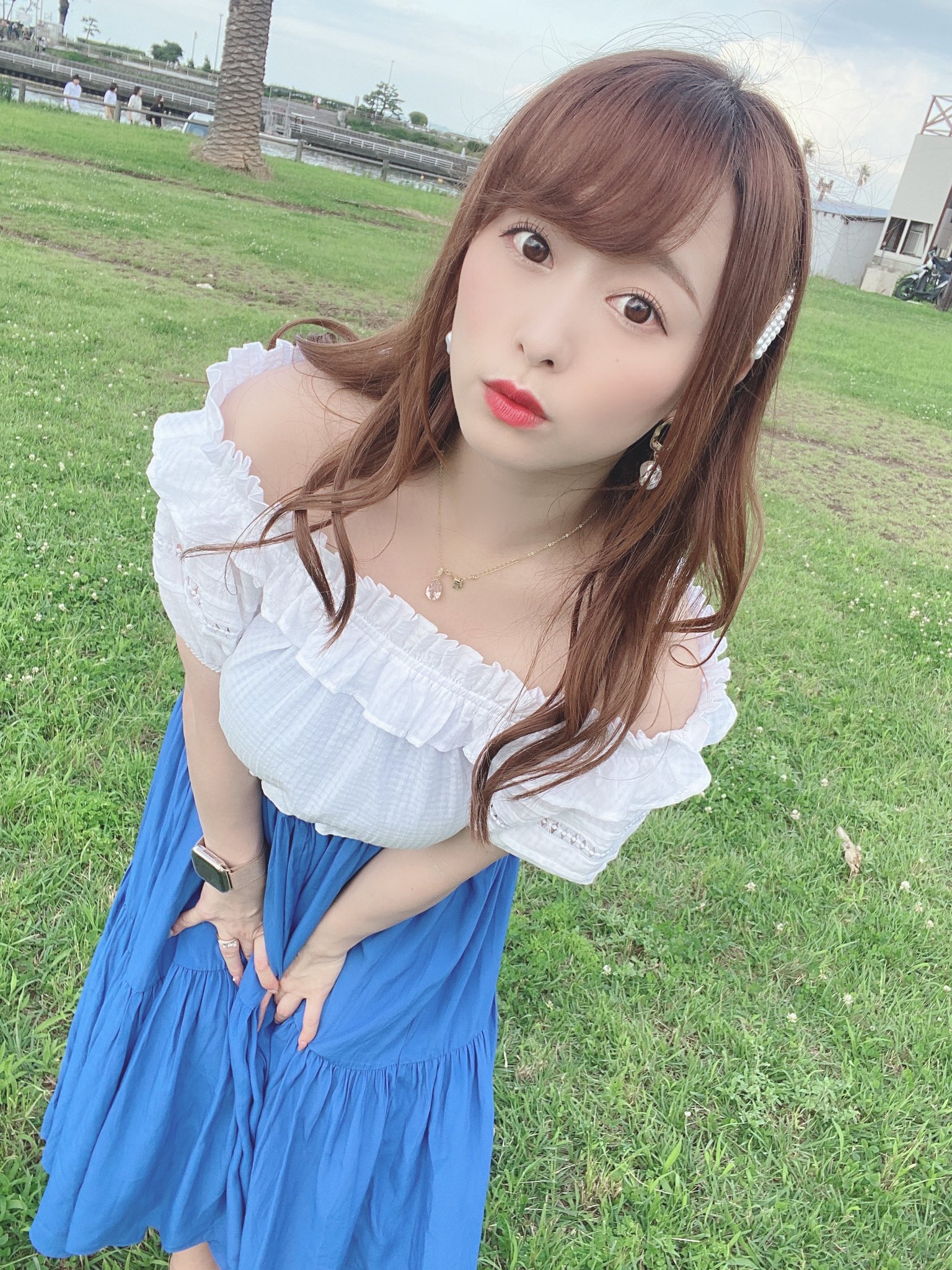 【独占ルポ2026】白石茉莉奈が魅せる「肩書を脱ぎ捨てた現在地」――転身から成熟へ、言葉で紡ぐ等身大の真実