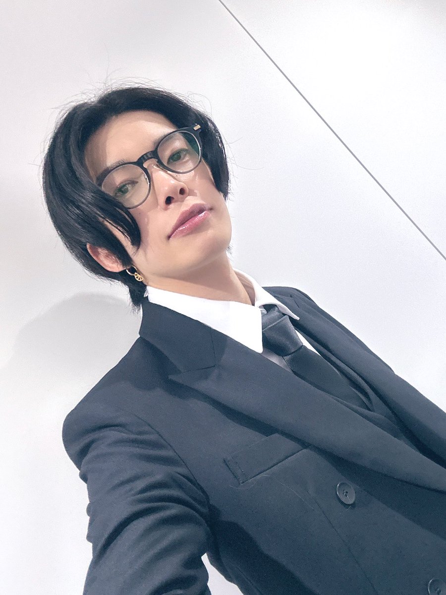 リモーネ先生とは何者か？花江夏樹との関係や素顔・経歴の真相