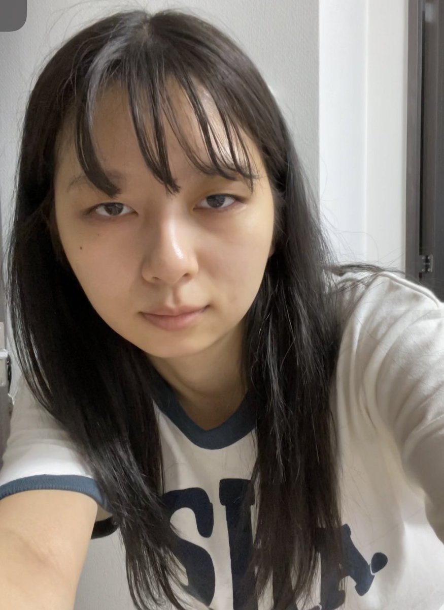 ななこのすっぴんは別人級？無加工素顔の真相と激変メイクの秘密