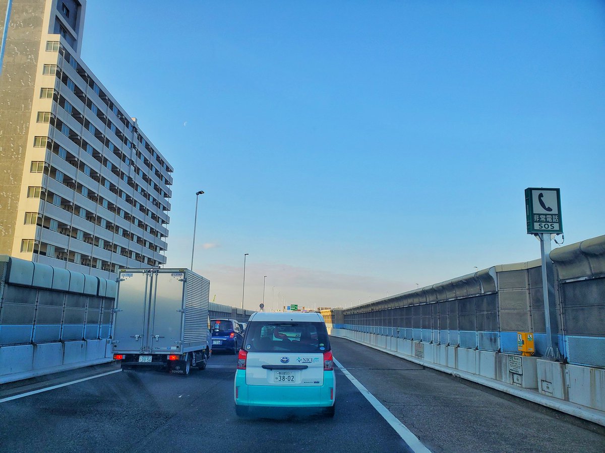 2026年最新【高速 渋滞】なぜ消えない？Ai予測と自動運転が変える「最新回避術」と原因の深層