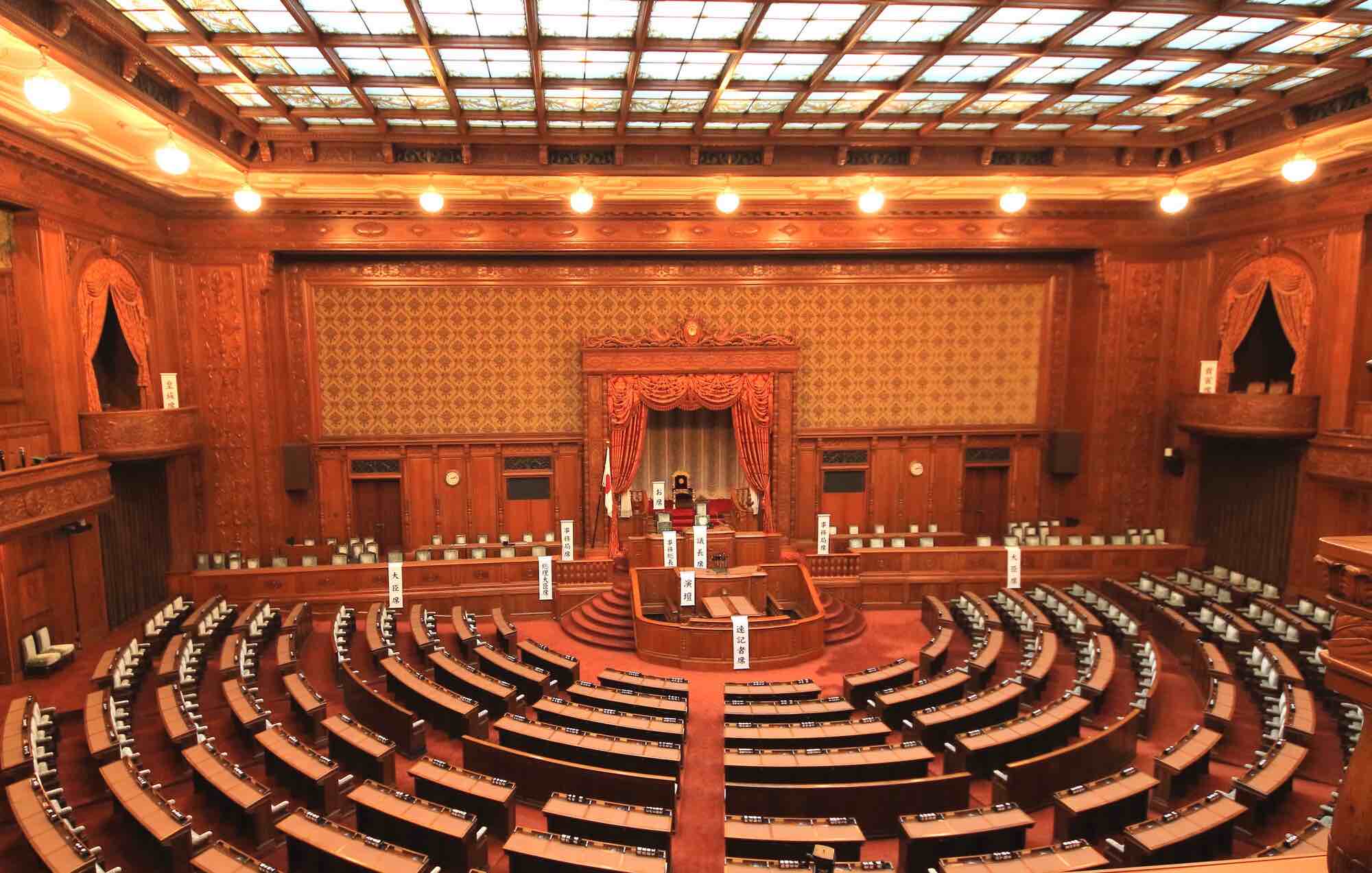 国会議事堂の中はどうなっている？開かずの扉と地下通路の真相を徹底解剖