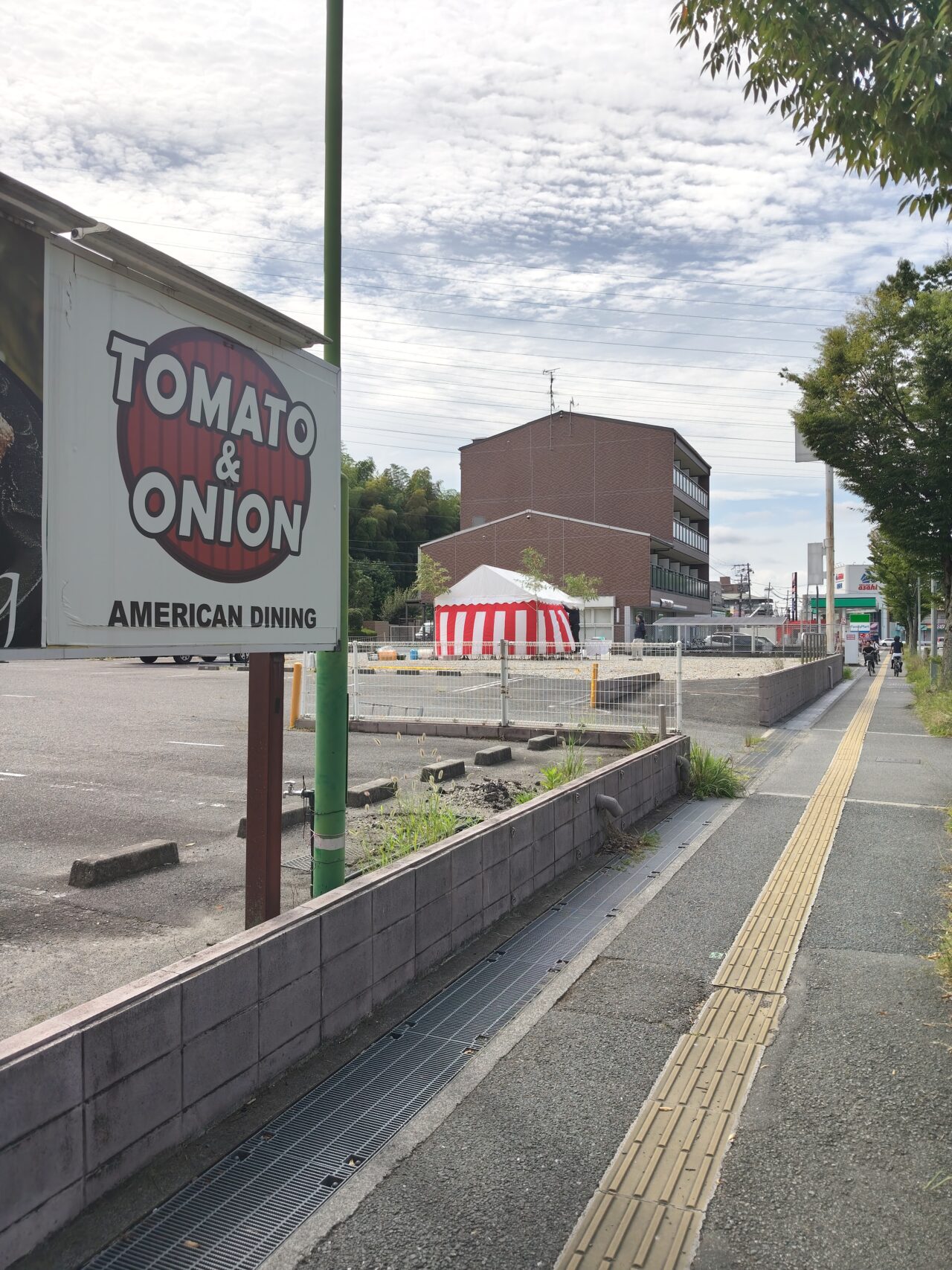 トマト&オニオン千里万博公園店を徹底解剖！名物から混雑まで