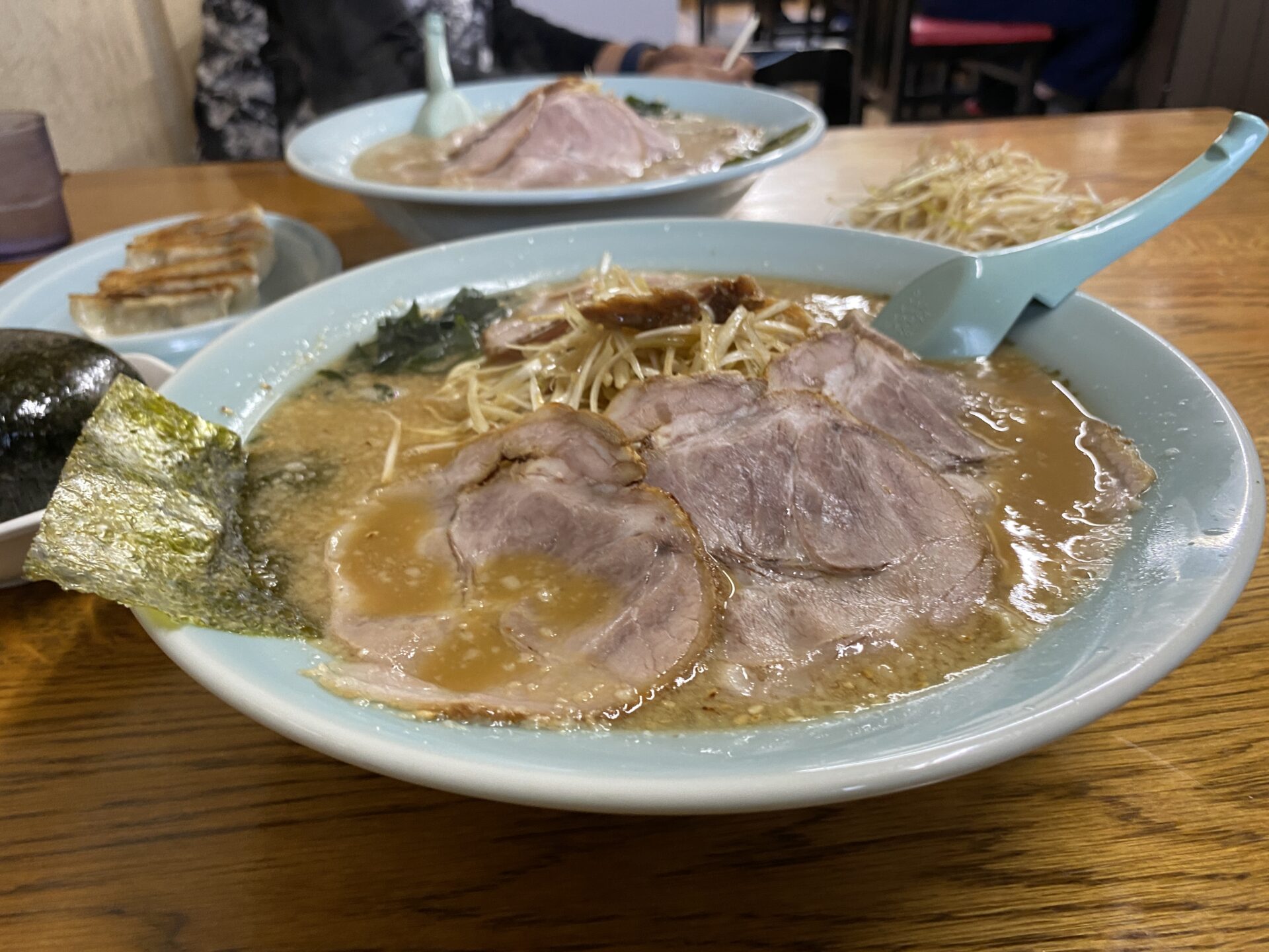 ラーショなまず峠店の魅力解剖！絶品ネギラーメンと混雑・営業完全攻略