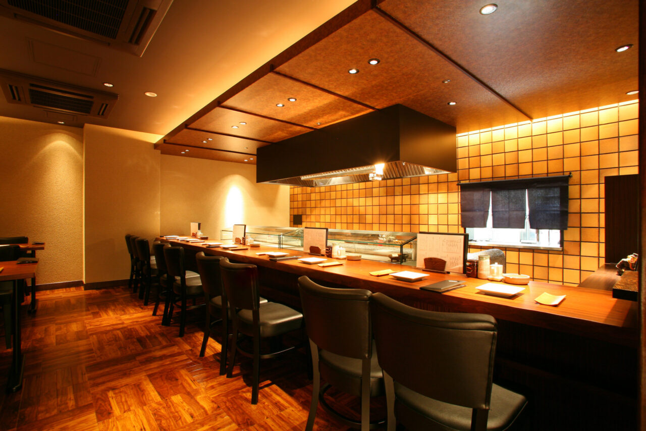 炭寅博多店が予約殺到の理由とは？みつせ鶏の魅力と最新評判を徹底検証