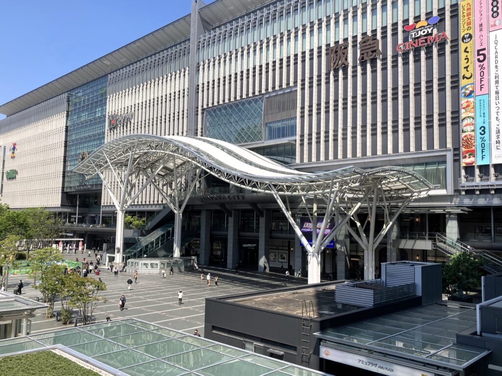 博多駅筑紫口の全貌！博多口との違いから再開発・注目グルメまで徹底解説