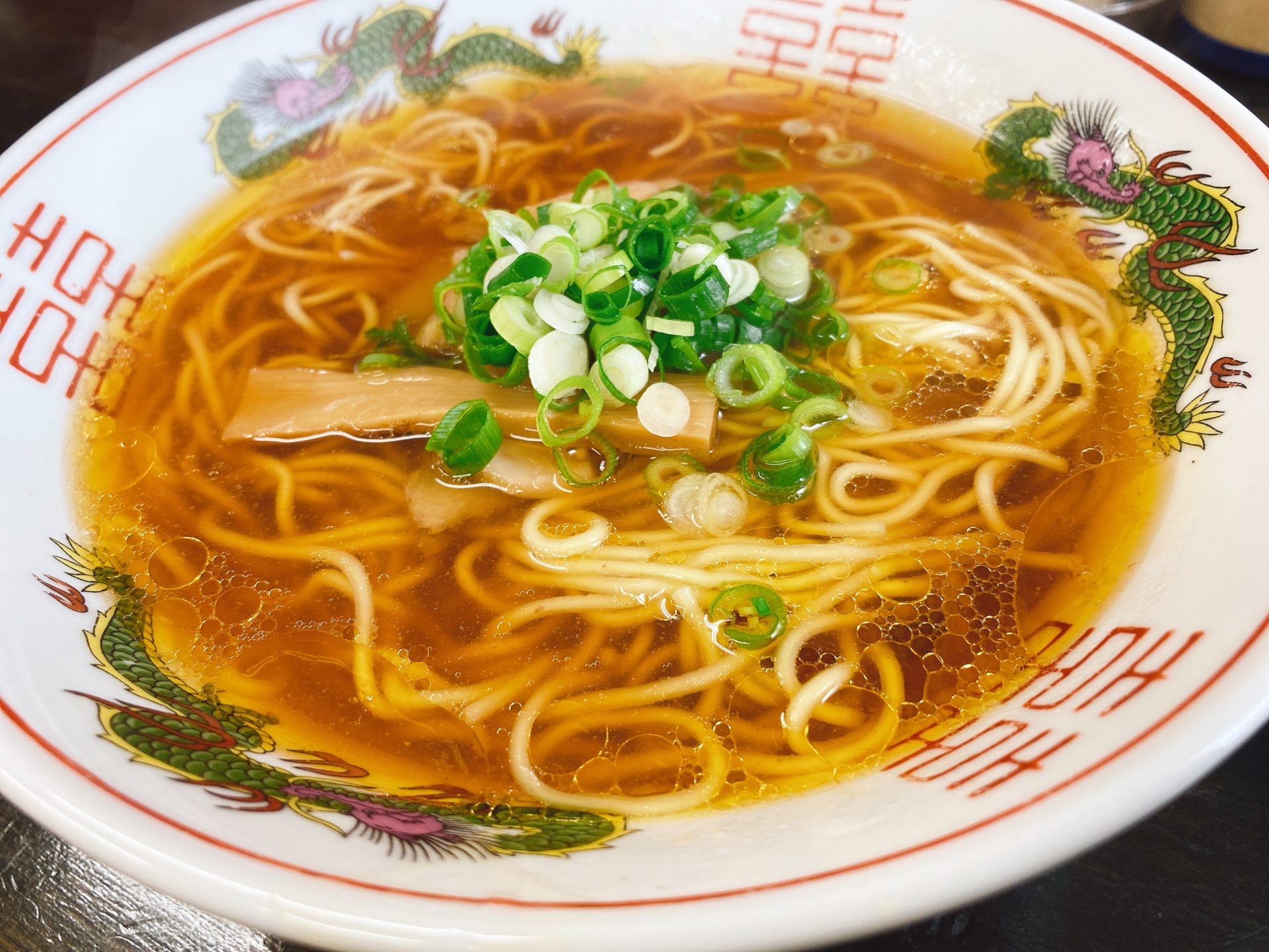 話題沸騰「中華そば駒」の人気の秘密！至極の味と並び方を徹底解説