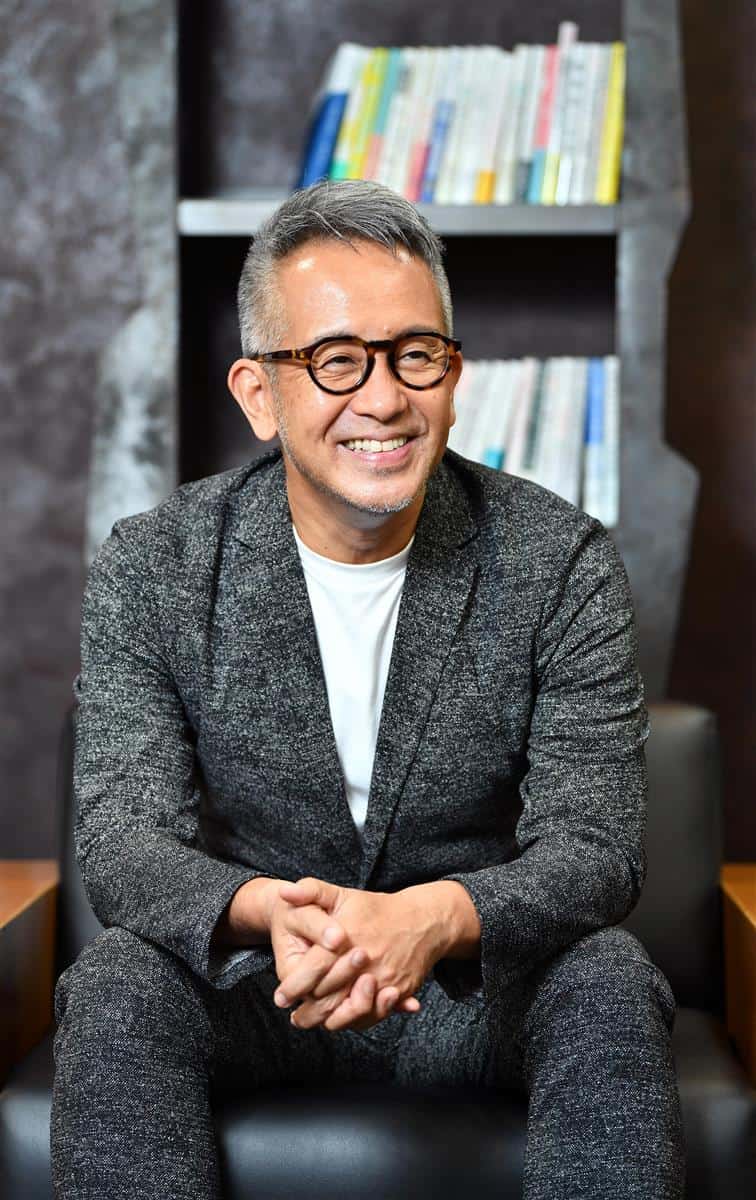 演出家・宮本亜門の現在と壮絶半生｜がん克服・改名の深層