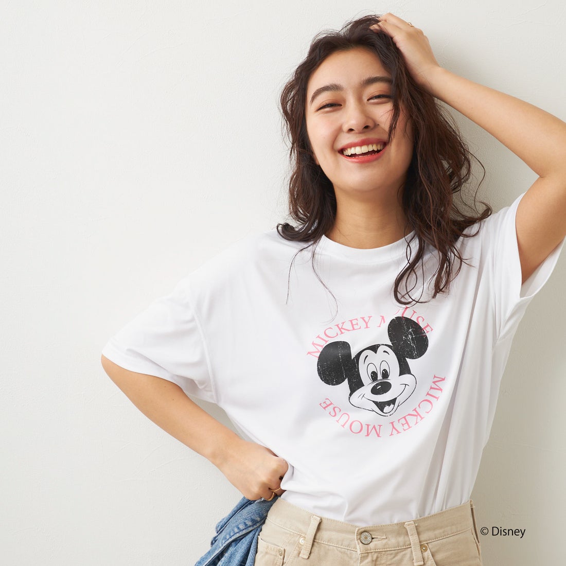 2026年最新ミッキーTシャツ特集！大人女子が選ぶ人気ブランドと着こなし術