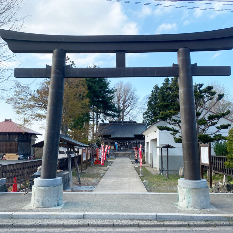 神社の真ん中を歩いてはいけない理由とは？「正中」の謎と参拝作法