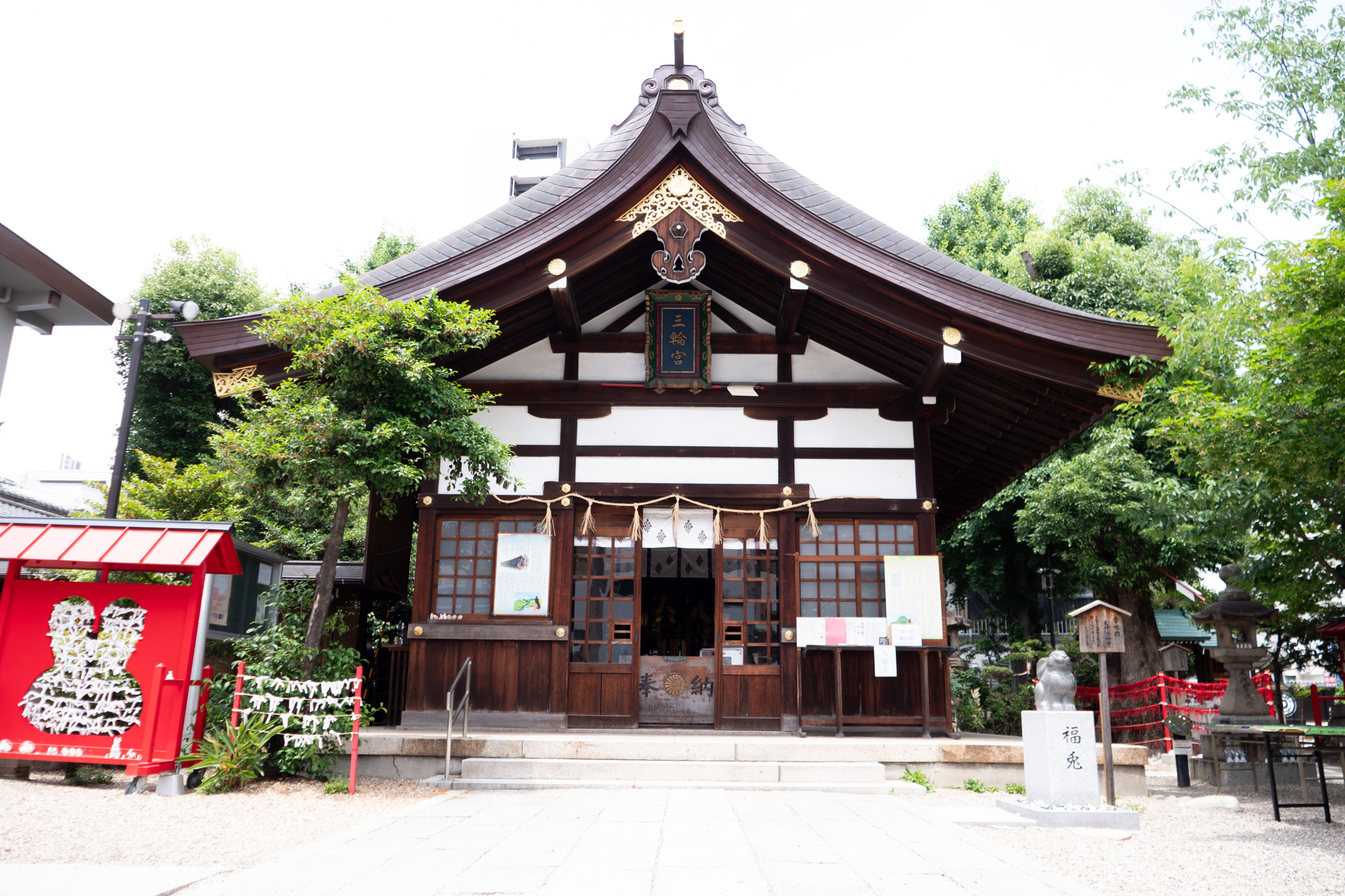 なぜ名古屋の三輪神社は推し活聖地に？限定御朱印とご利益の全貌