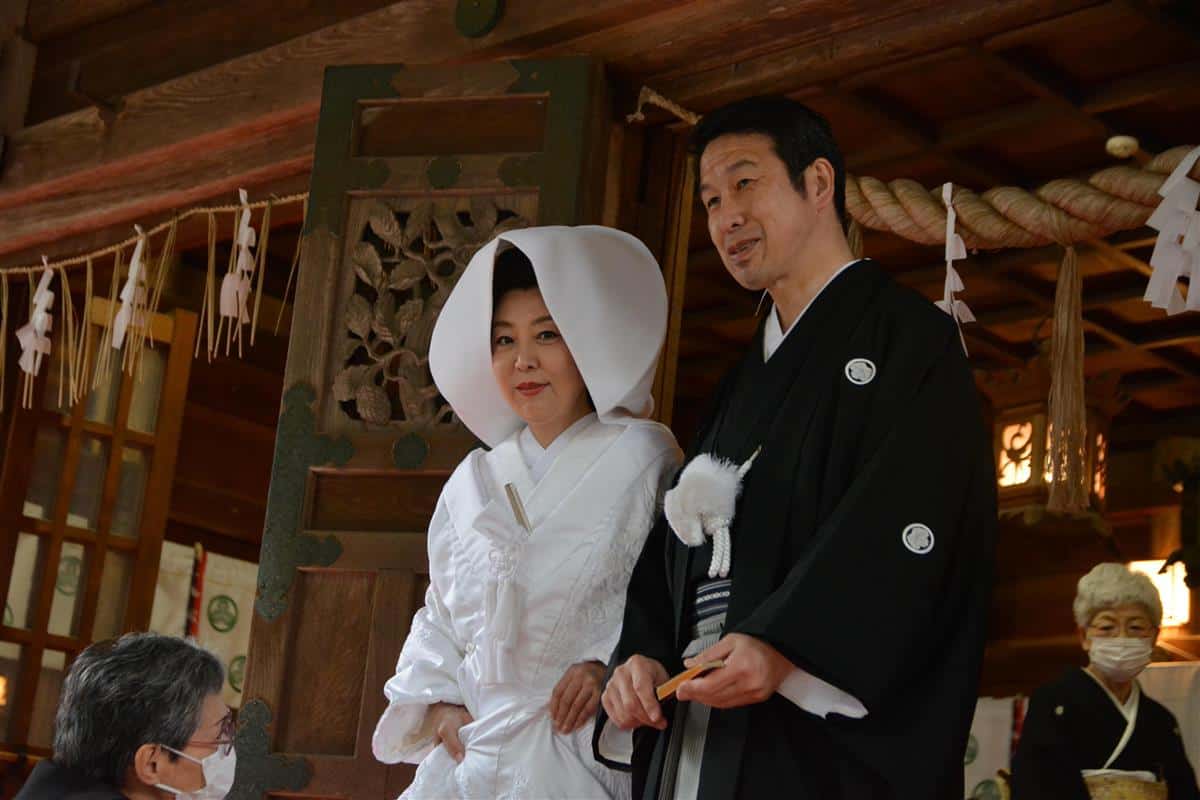 米山隆一の妻は室井佑月！馴れ初めや年齢差・子供と現在の夫婦仲を解剖
