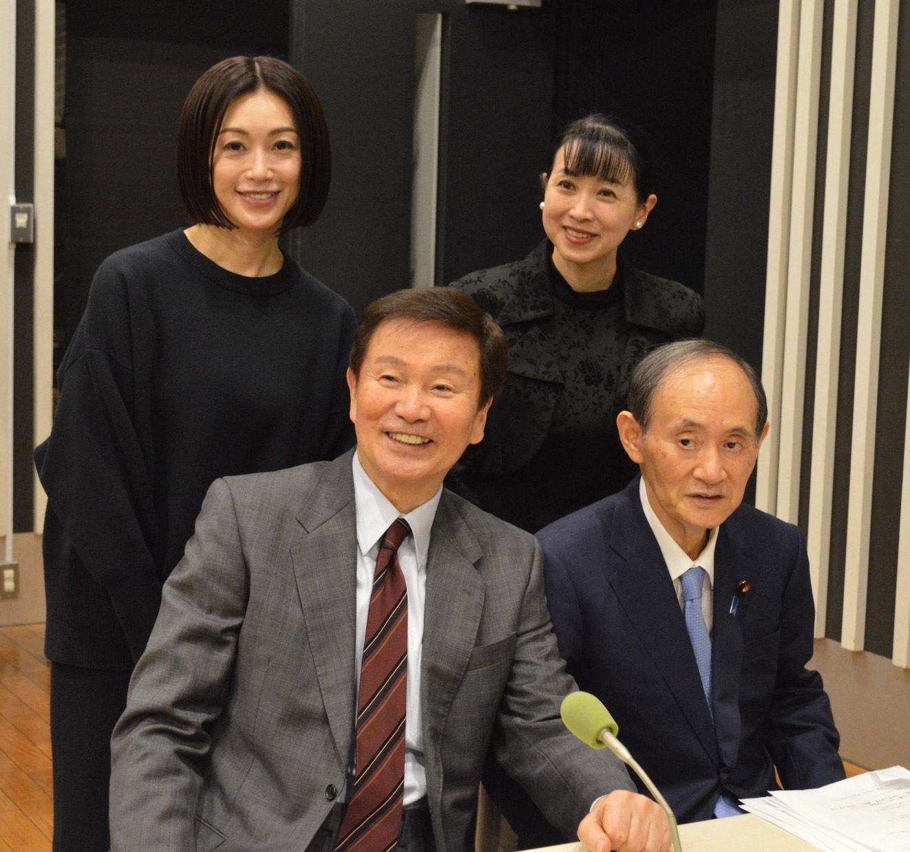 菅義偉元首相の家族構成と息子の現在｜妻との絆から噂の真相まで徹底追及