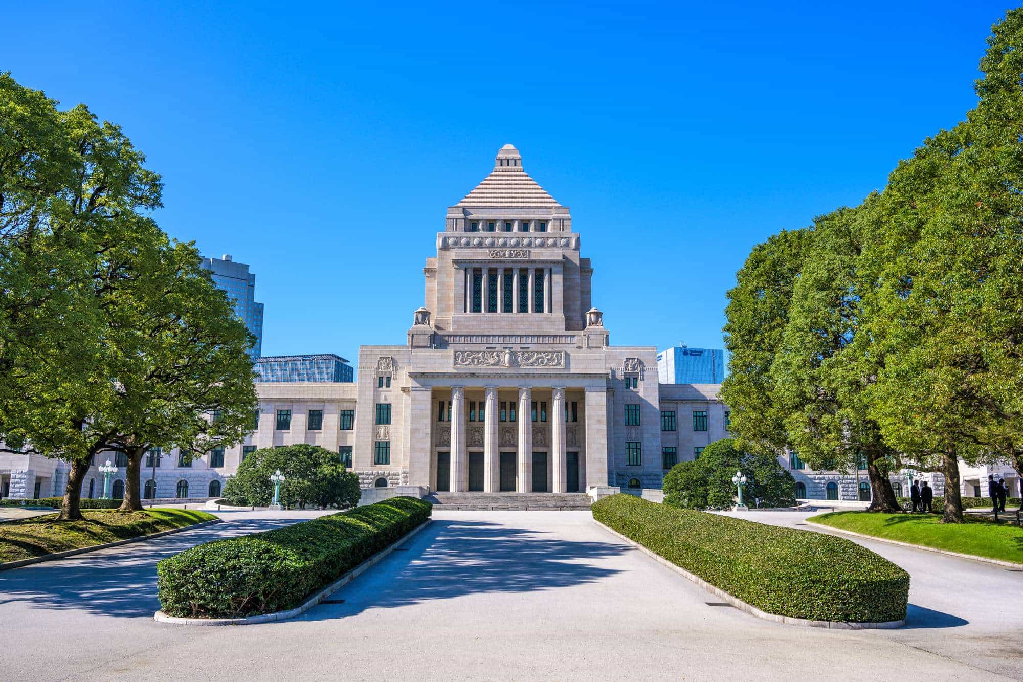 国会議事堂見学2026｜予約なし無料の受付手順と衆参の違いを解説