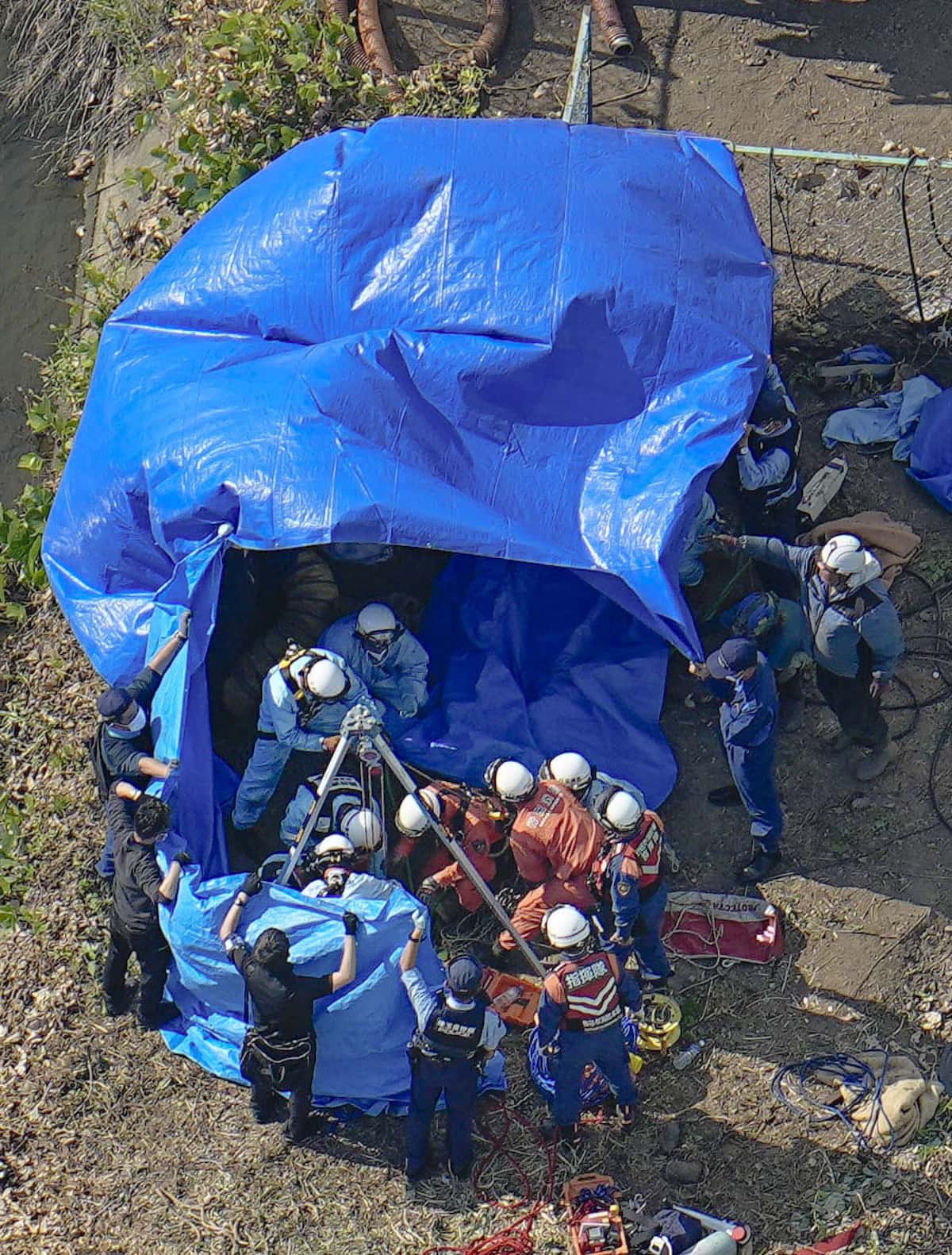 マンホール転落事故の真相｜なぜ蓋は開く？自治体の責任と生存法
