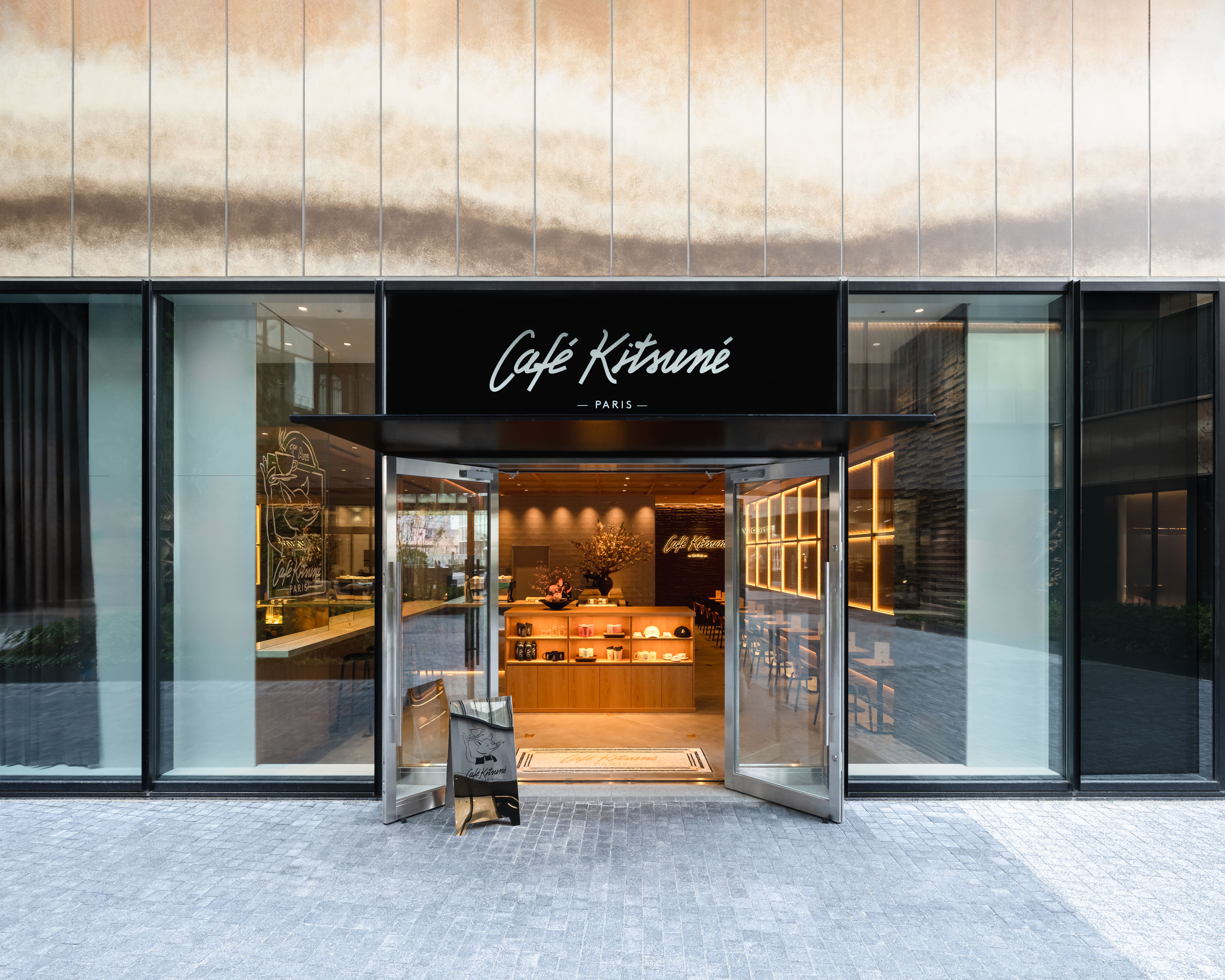 メゾンキツネ大阪の店舗＆カフェ完全攻略！限定品や混雑の真相