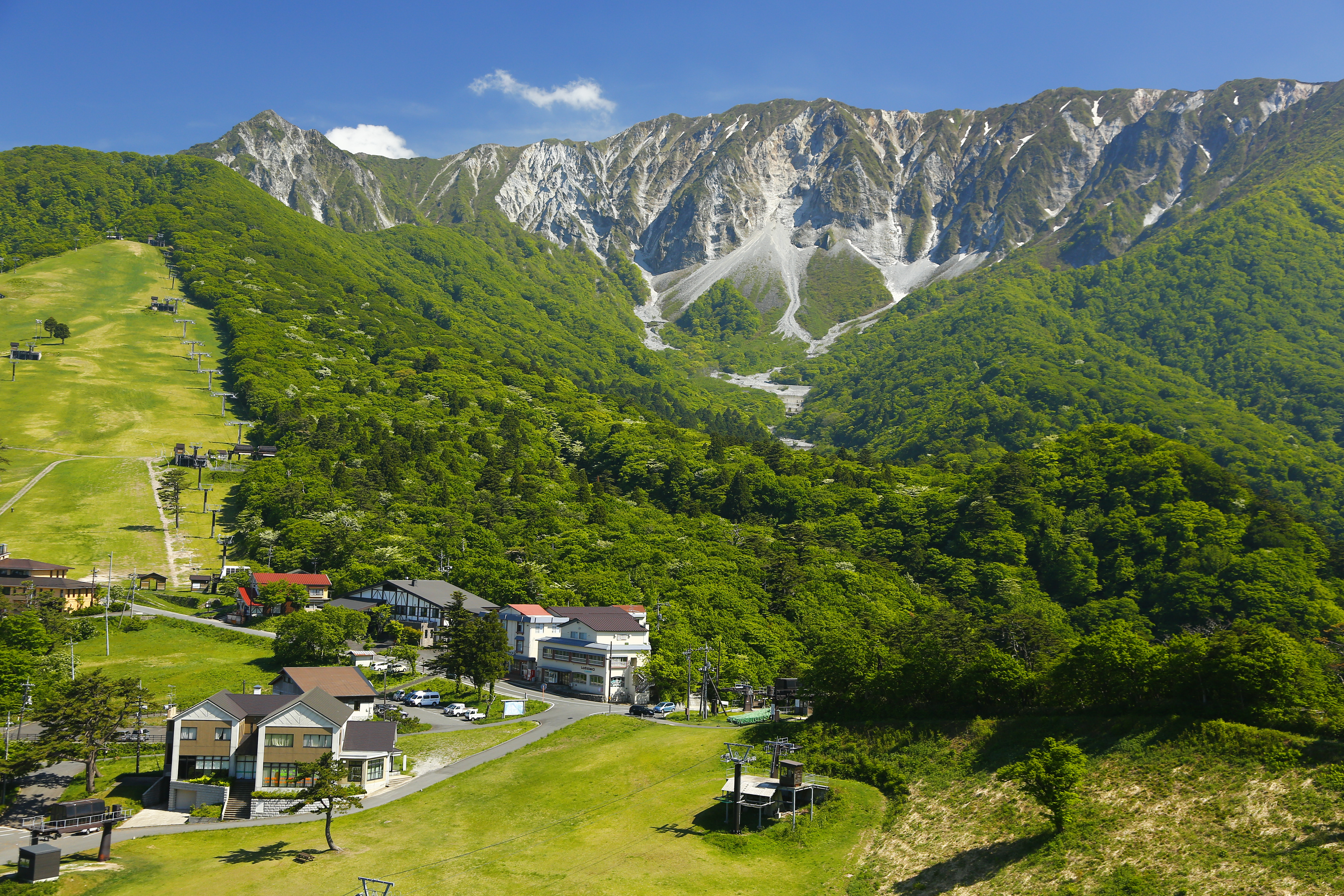大山北壁の絶景を歩く！豪円山のろし台の所要時間・アクセス徹底解説