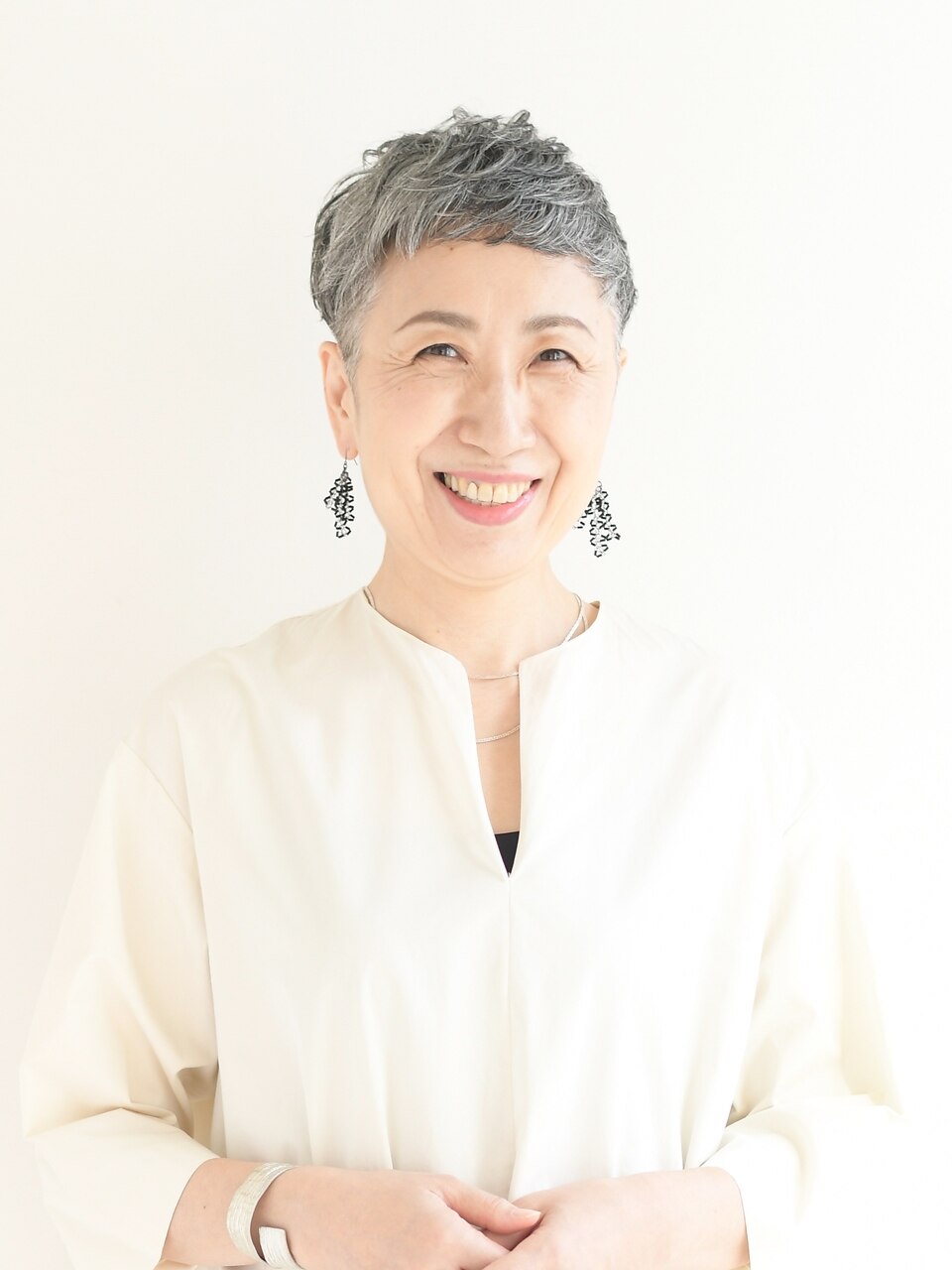 70代髪型にベリーショート急増の真相！白髪・薄毛を救う若見えの極意