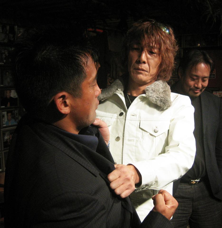 チョコボール向井の現在！脳梗塞闘病と死亡説の真相・新宿の今【2026】