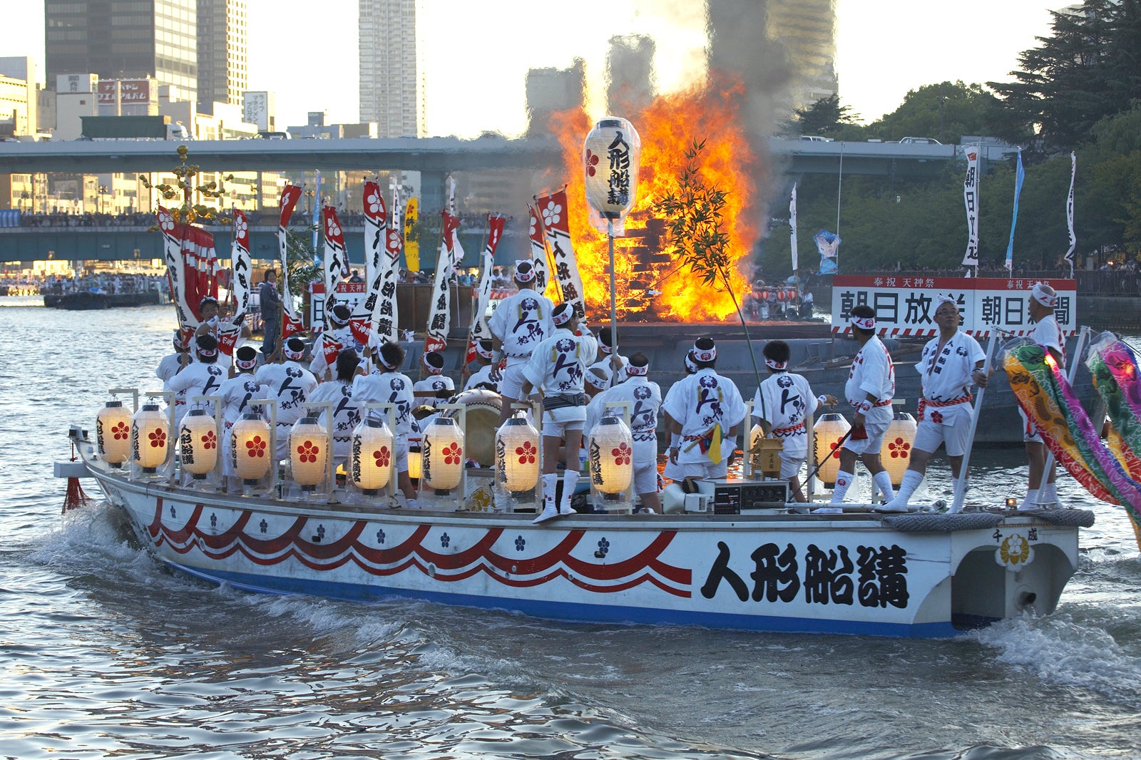 大阪の祭り今日どこ？屋台・雨天開催状況と混雑回避まとめ【2026】